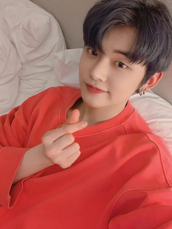 CHOI YEONJUN. THE BESTEST BOY. THE HYUNG WHO TAKES GOOD CARE OF HIS DONGSAENGS. I LOVE HIM SO MUCH  @TXT_members