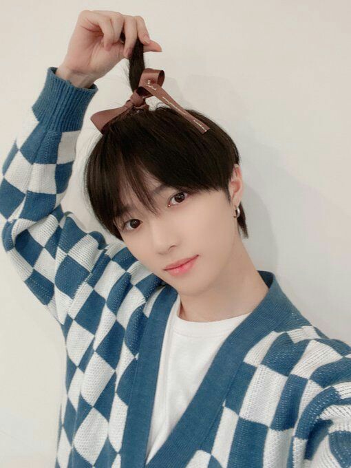 CHOI BEOMGYU. A SWEET AND LOVEABLE BOY. HIS LOVE AND CARE FOR THE MEMBERS PERFECTLY SHOWS HOW BEST OF A BOY HE IS. I JUST LOVE THIS BOY SM  @TXT_members