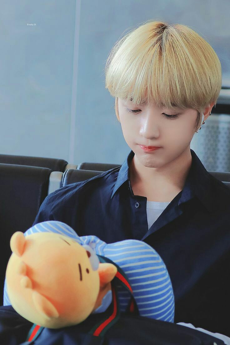 CHOI BEOMGYU. A SWEET AND LOVEABLE BOY. HIS LOVE AND CARE FOR THE MEMBERS PERFECTLY SHOWS HOW BEST OF A BOY HE IS. I JUST LOVE THIS BOY SM  @TXT_members