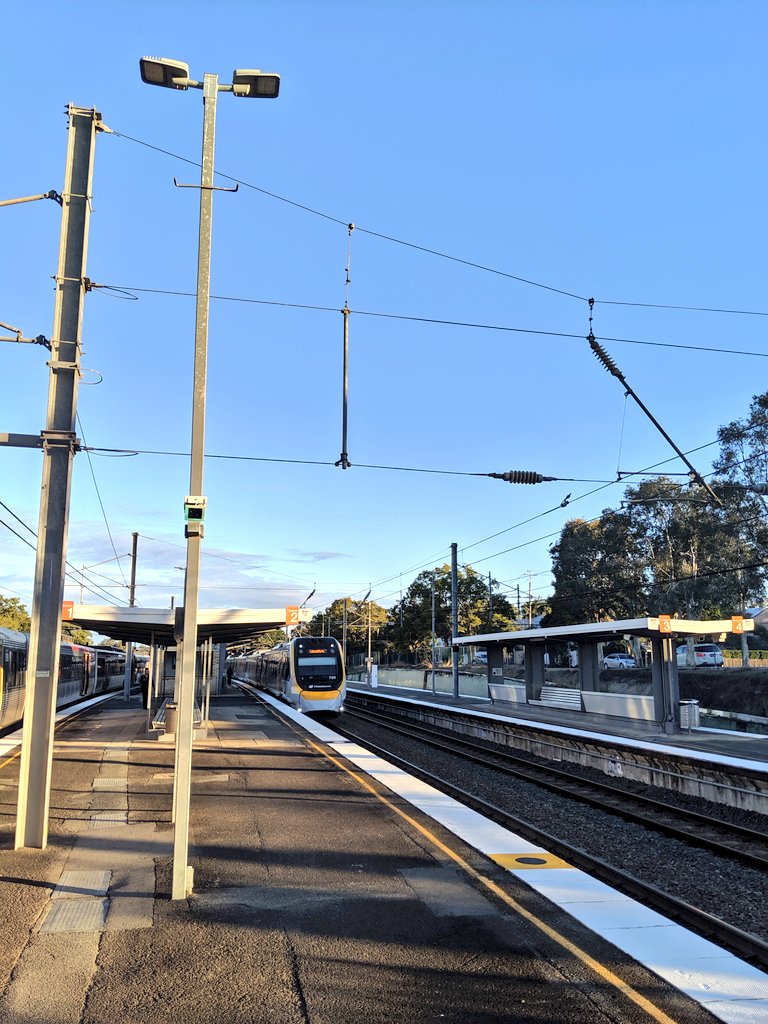 Train to the game. Chelmer station to Milton station. Free transport still on offer for fans here heading the game.  #NRL    #NRLBroncosTitans  @brisbanebroncos  @NRL – bei  Chelmer Railway Station