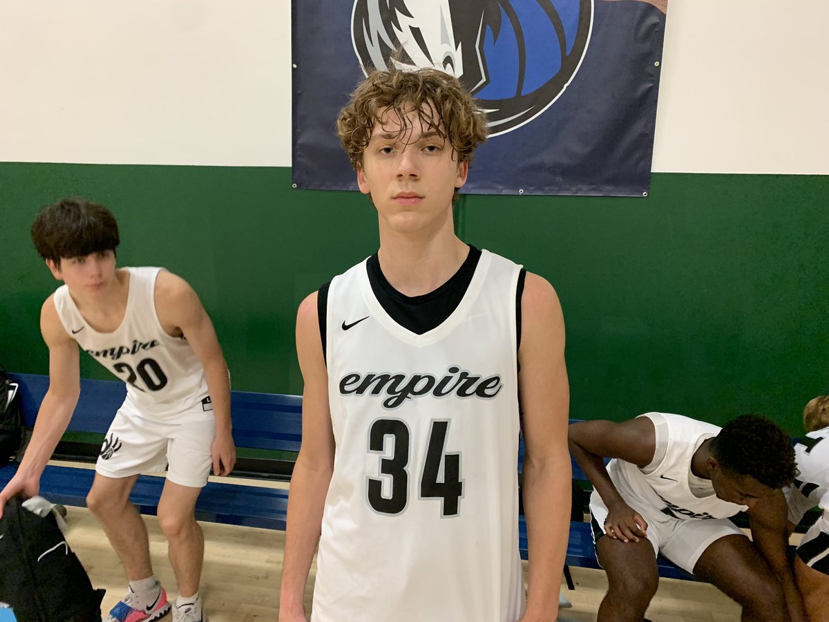 TexasHoopsGASO's tweet photo. #DallasGASO The trio of @GehrigNormand20 @CarsonJach and @Bobby_McWard powered @3dHoopsAcademy to a 70-67 comeback win over Texas Thunder. Jach scored 15 of his 16 after halftime #TexasHoopsGASO https://t.co/HQXM7wOSWZ
