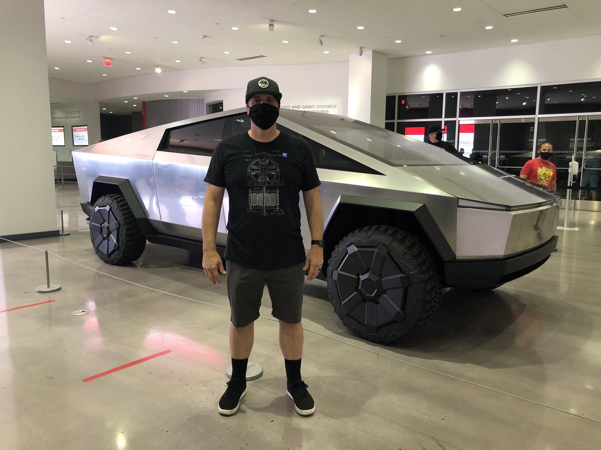 1/5 Tesla Utility Vehicle (called the Cybertruck) thoughts:First, thanks to everyone that said hi, it was great meeting you. I want to start by saying that I came to the Petersen Museum expecting to solidify my negative opinion of the Cybertruck. These were the first pics...