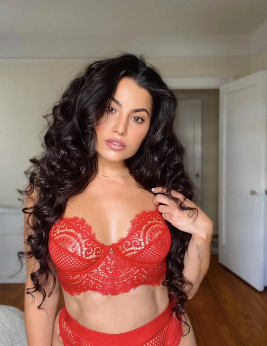 💋 https://t.co/agmT2yNT83