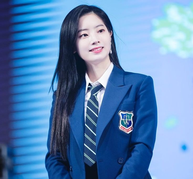 saidatdog's tweet photo. OPERATION MAKE YOU MINE
a #saida social media au

matagal nang may gusto si dahyun sa kanyang bespren na si sana. ngayong may bago nanamang crush si sana, hahayaan niya nalang ba niya ang kanyang sarili na masaktan muli? O MAGDADAMOVES NA SIYA?? https://t.co/6uL5XlkYA7