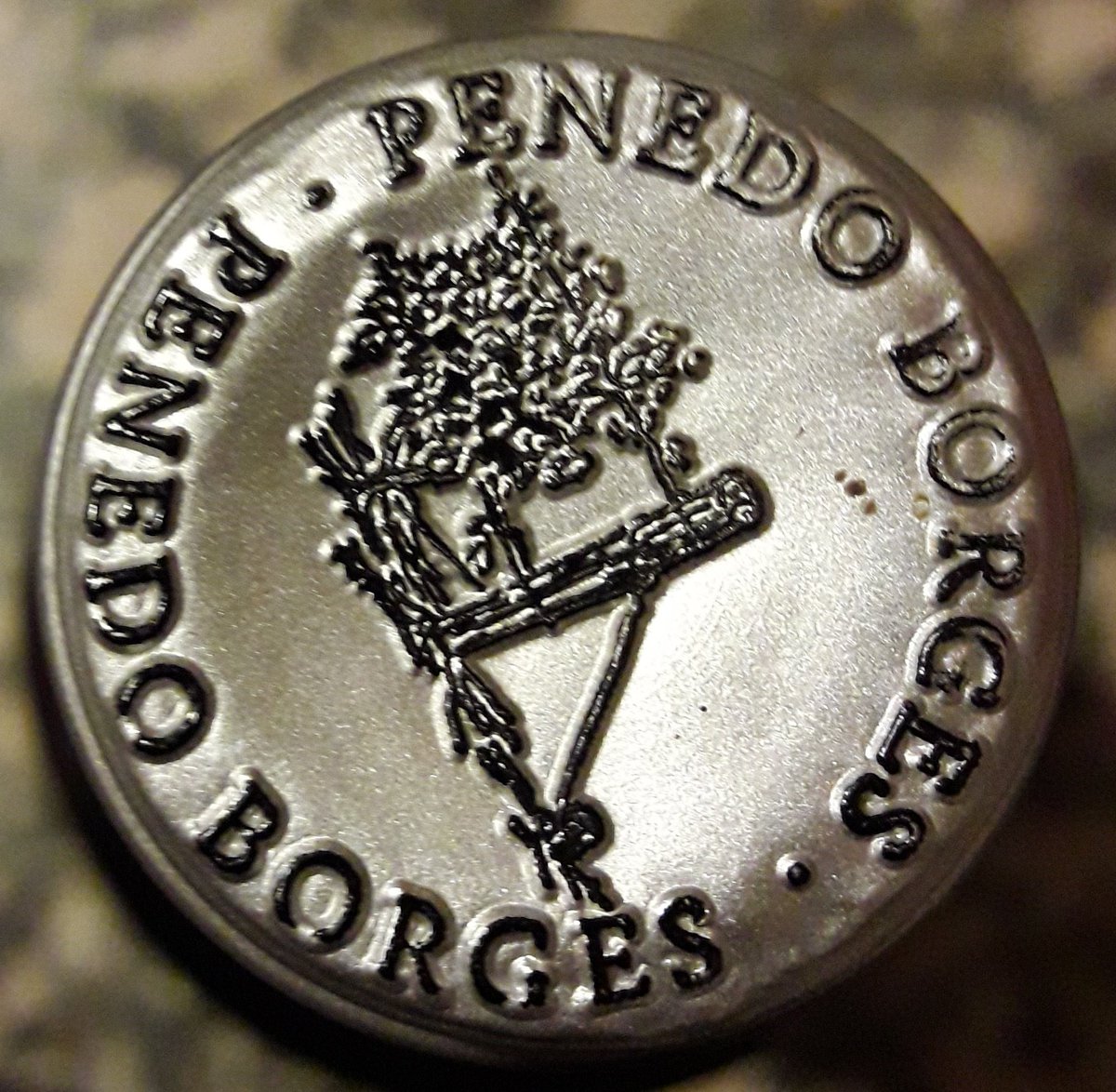 Viernes y tu boca lo sabe!! Entraña con papas y este muyy rico Icono Malbec by <a href="/BodegaOtaviano/">Bodega Otaviano</a> <a href="/joferaquebec/">Jorge Correa</a> #PenedoBorges 85%Malbec, 13%Cabernet sauvignon y 2%Petit Verdot, 24m barrica nueva 🇫🇷y🇱🇷 muy bien integradas con el aporte de cada una a toda la fruta madura, vinazoo 💣💣