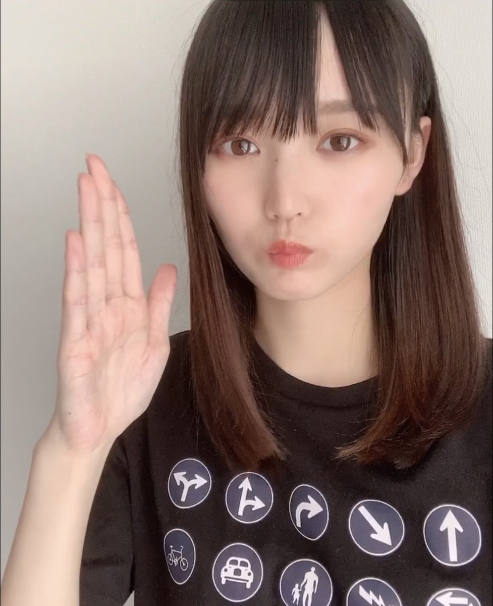 Mizuki 坂道ブログ画像発信中 On Twitter 欅坂46 新二期生 こんにちは ブログ 開いてくださりありがとうございます 新二期生 増本綺良です よろしくお願いします 全力でラジオ体操した後なので少し乱れてます個人ブログが始まるということで Https T Co