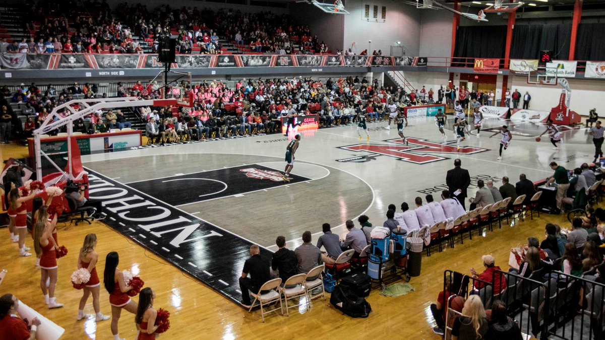 Trey_Boston3's tweet photo. Blessed to receive another division one offer from nicholls state university #GoColonels https://t.co/BOu4lMeaEv