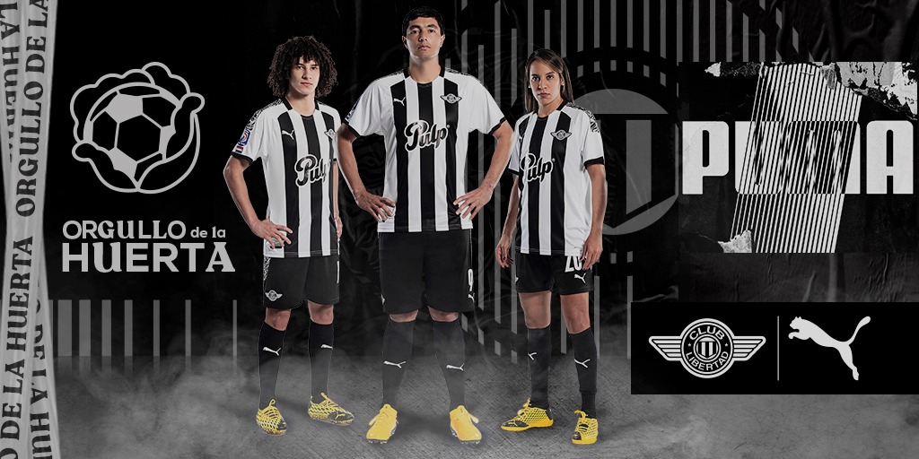 IngeGuma's tweet photo. La elección de las figuras no pudo ser mejor, #Tacuara como figura mundial, #IvanFranco como producto de la huerta y Karina Vega, la mejor jugadora del fútbol femenino nacional. Al igual que los clubes mas grandes del mundo, la presentación mixta y el acercamiento https://t.co/u126MQ2nPO