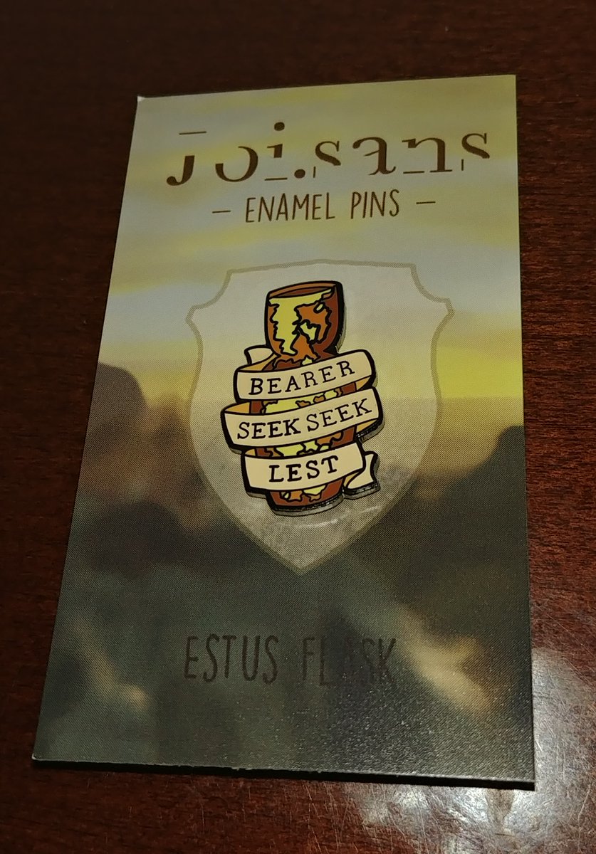 GrimnoGhost's tweet image. Anyways, sorry if I've been ranting today more then usual.
Today has just been a weird event filled day.

To break it up, heres this Dark Souls 2 pin I bought off Etsy from @JoisansStudio that arrived today

Absolutely in love with the detail!!