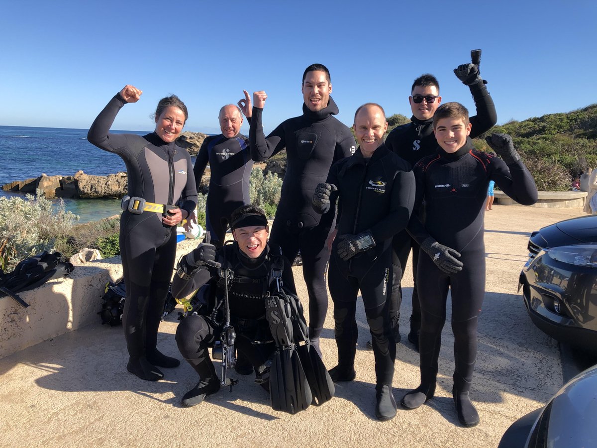 Perth_Scuba's tweet photo. Point Peron is like a mini Rottnest Island https://t.co/akkRsV9pbt https://t.co/iceuVD7NWP