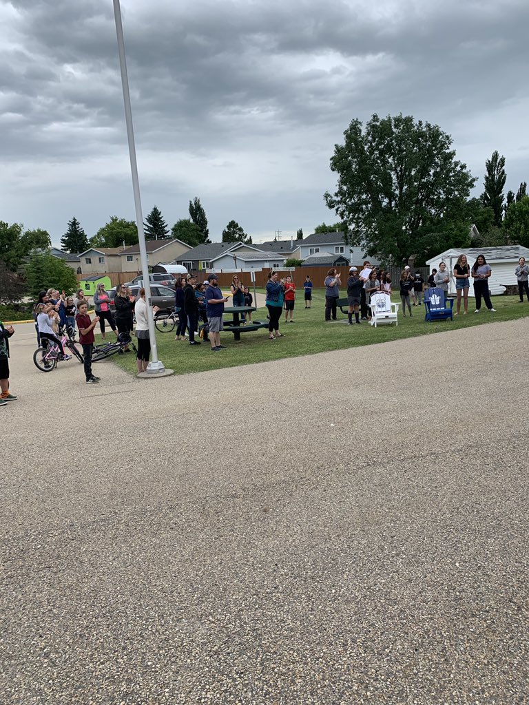 HolySpiritDevon's tweet image. A great final send off for these two awesome retiree’s!  What an amazing parent community we have!  #flyerpride #onceaflyeralwaysaflyer #ecsrdSTRENGTH