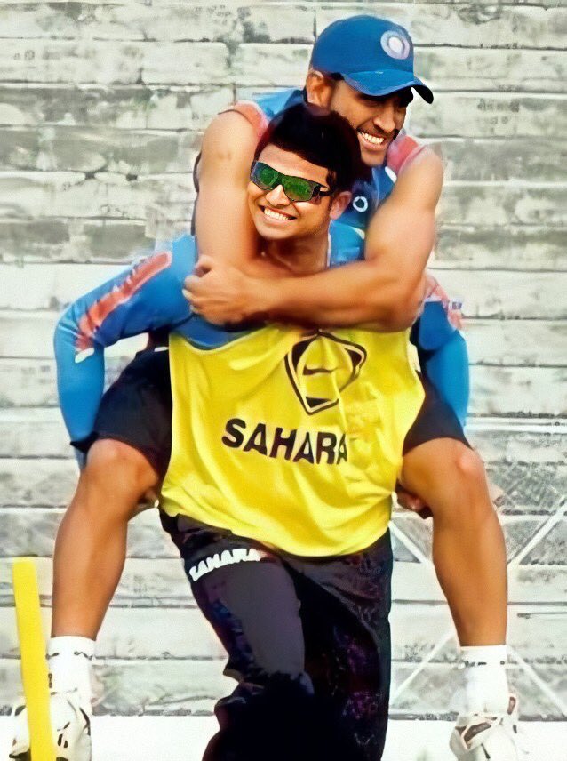 Upender_Raina3's tweet photo. Good Morning Champ @ImRaina 🖤
.
.
. 
Your smile is a key, to unlock  my happiness💓🌍☝️
.
.
.
#MyHero #Idol #Inspiration #RoleModel #EverythingForMe 🌍☝️ 
#WeLoveYouChamp😍 #RainaFamily💪🏻 #Throwback ✌🏻 https://t.co/4Ciq4EJrAt