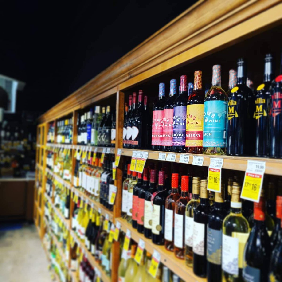 BombCityWines's tweet photo. 🙌 Top shelf at United Market Street on Georgia @unitedwesttexas . Don't forget they have curbside pick up too. 😊
United Supermarkets
#bombcitywines #bombcity #amarillotx #texasproud🇨🇱 #texaswine #groceryshopping #drinklocal #supportlocal #microwinery https://t.co/84ReBNMuRU
