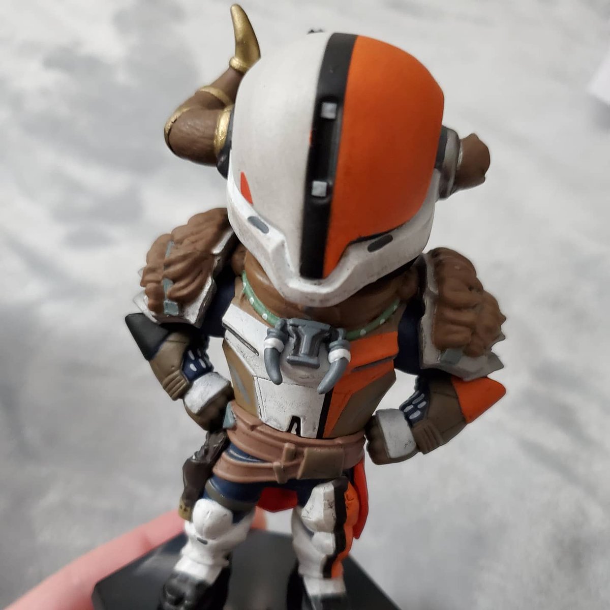 N8nButGame's tweet photo. Not sure how rare it is, but RNGesus blessed me with the Shaxx helm. Or maybe @bungiestore rigged my order because I also purchased the vinyl Shaxx and Redjack figures. 🧐😂 Great videogame mail day!! #destiny #pins #thearmoryseries #lordshaxx #redjack #vinyltoys https://t.co/O3viZWo9oS