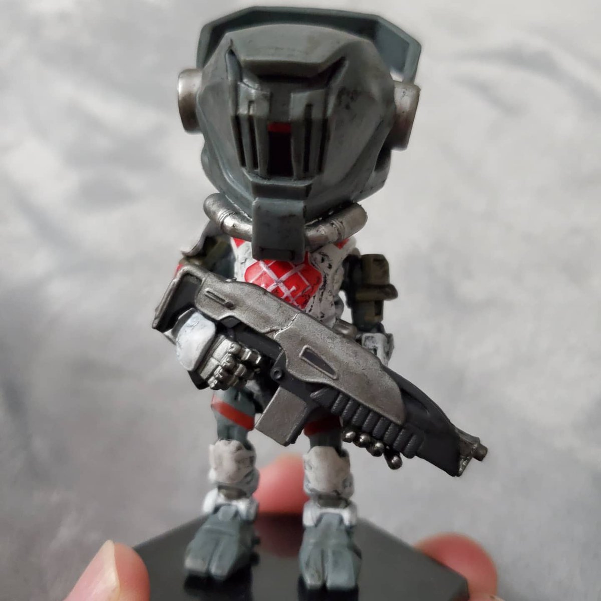 N8nButGame's tweet photo. Not sure how rare it is, but RNGesus blessed me with the Shaxx helm. Or maybe @bungiestore rigged my order because I also purchased the vinyl Shaxx and Redjack figures. 🧐😂 Great videogame mail day!! #destiny #pins #thearmoryseries #lordshaxx #redjack #vinyltoys https://t.co/O3viZWo9oS