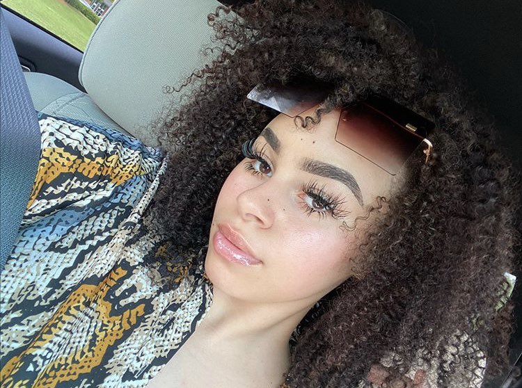 QBeaCollections's tweet photo. QBC babe wearing one of our BEST SELLER shades in ‘Stush Babe’ 😻
https://t.co/cE3j7MdfkF 
#Sunglasses #sunshades #beautyacessories #BlackOwned #BlackOwnedBusinesses https://t.co/KLq2VEiWg1
