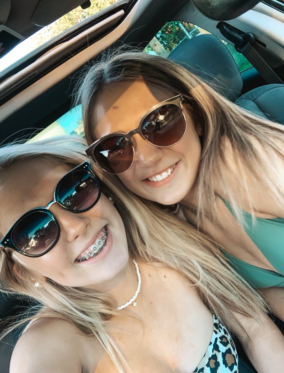 jadee_maxwell's tweet photo. Miss u gf. https://t.co/h0YuDZO1qh