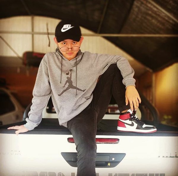 ric_yy_roy's tweet photo. Jordan 1s are still the best https://t.co/js3SCN1ubD