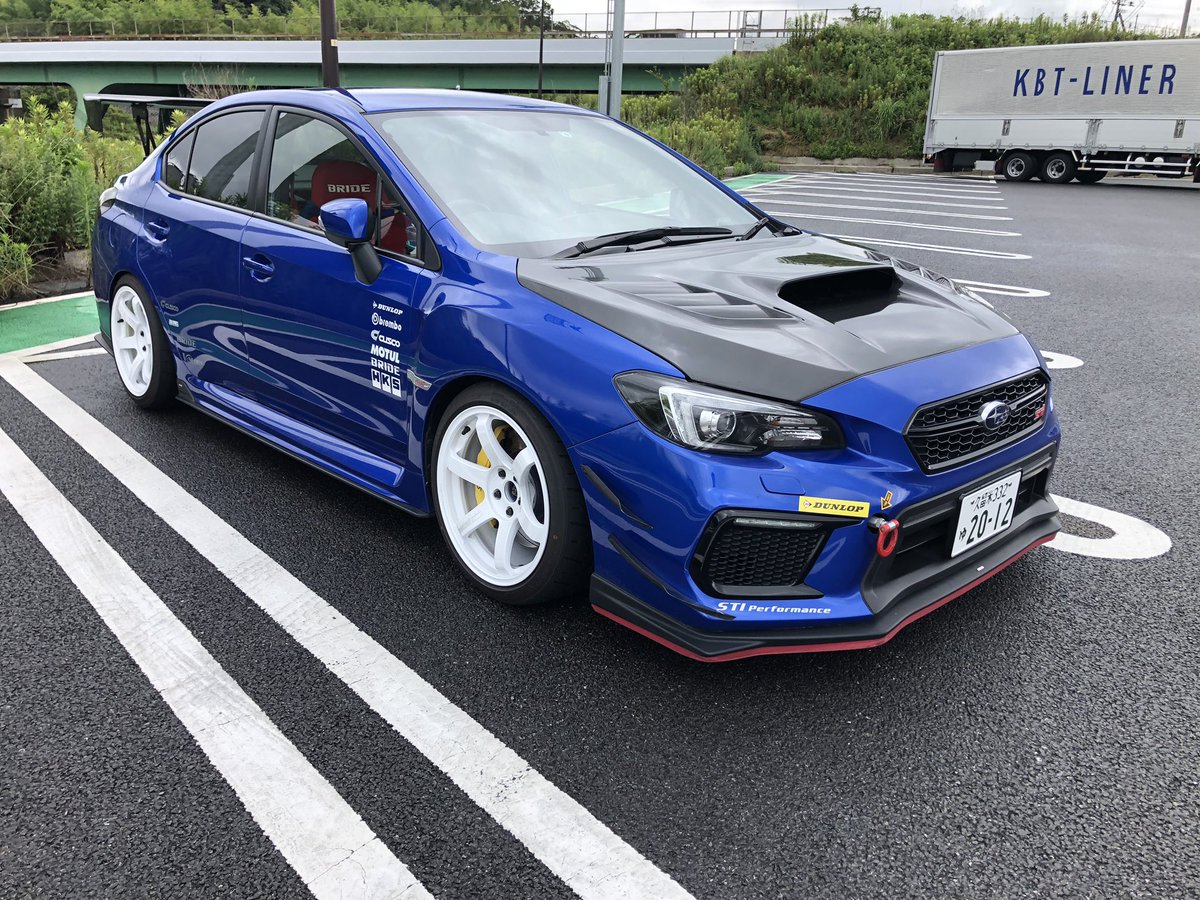 ヤハギ クレイブさんでホイール換装vab受け取り Te37 Saga 10 5j 42 18 Face4 白 クレイブオリジナルサイズ 今は265履いてるけど 次は275履こうかな これで再来週のサーキット走行楽しみすぎる