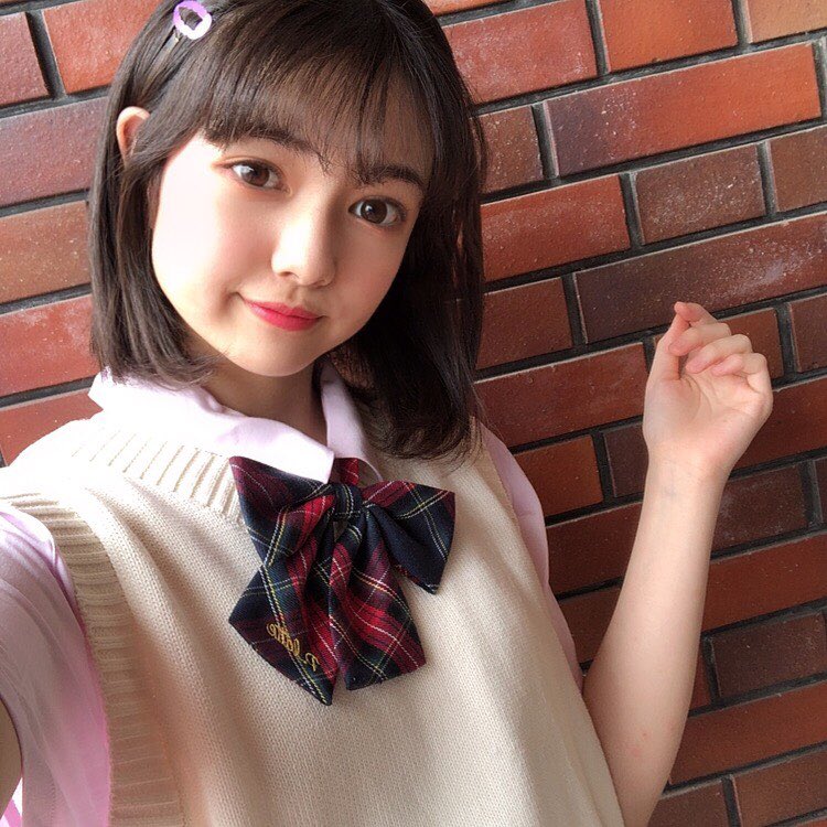 菅井純愛 ありぽん 動画バトル 少しでも再生回数を伸ばしたい みなさん拡散もよろしくお願いします ウラ話 身長測定できる場所すっごく探しました笑笑 見てねー T Co 4z87q03td5 身長測定 高身長の悩み 中学生女子 中学生モデル