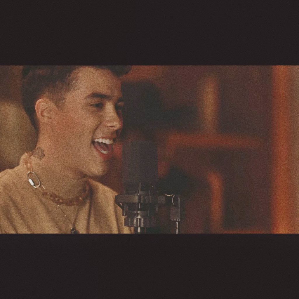 Andrea_saenz_17's tweet photo. 11:14 Vivir experiencias contigo es un regalo de la vida, escuchar tu voz nos da una alegría infinita, verte es como ver un ángel, gracias por siempre estar para nosotras ❤️ 

[@cejasdelmariobi @mariobautista_ @MarioBautistaMB]
#StreamMB https://t.co/TRtpWT8598