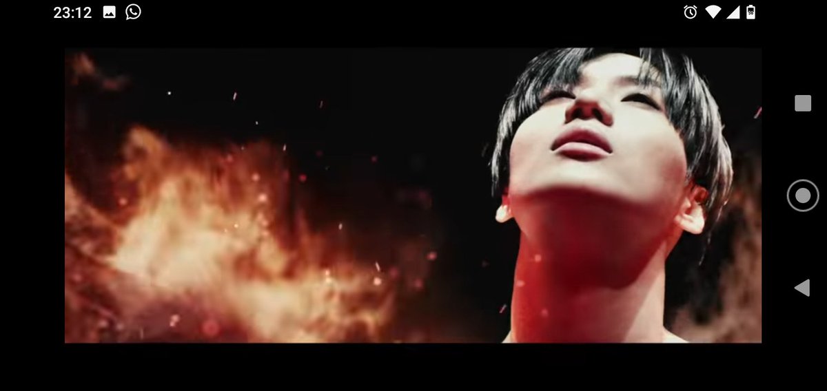 ellis_483's tweet photo. El video perfecto para terminar el festejo 🥳
#taeminstreamingparty
#TAEMIN #SHINee #SuperM https://t.co/EqGLL6YzIT