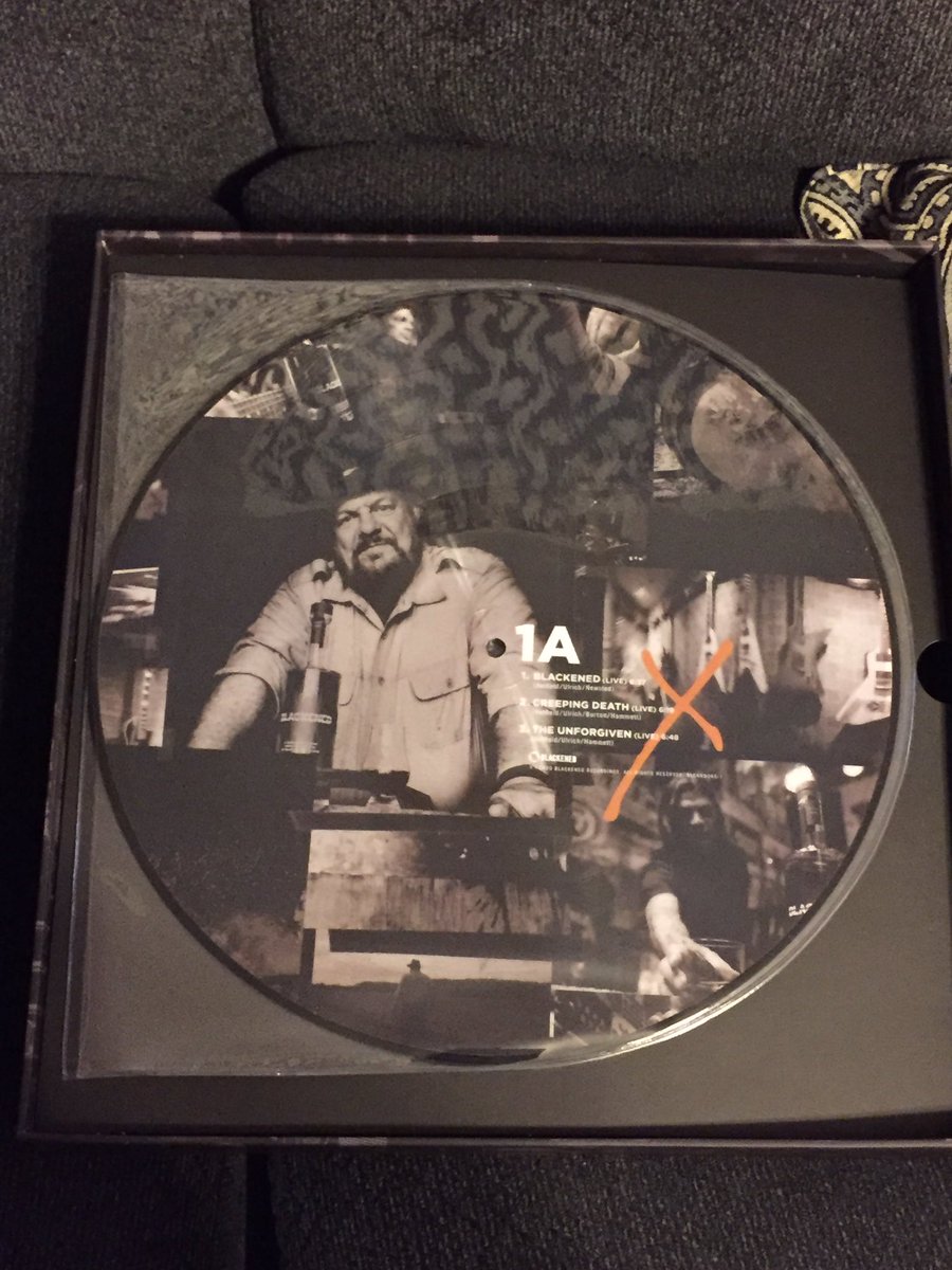 PauknRoses's tweet photo. Finally got this in @Metallica and @caskcartel @blckndwhsky limited edition Batch 100 #whisky and #picturevinyl #batch99 &amp; #batch100 https://t.co/ii8T8RrPwI
