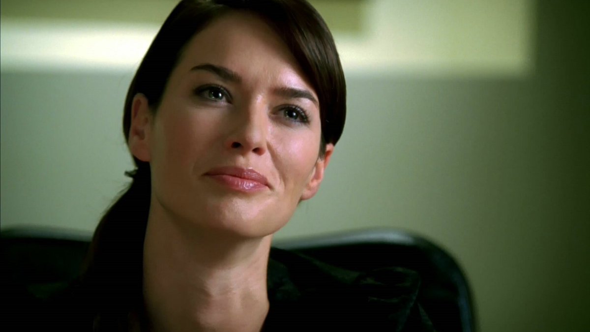 "Lena Headey has the determination, the intelligence, the intensity and the emotional awareness...... and it doesn't hurt that she's the most beautiful woman I have ever seen."John Worth(Producer, Terminator: The Sarah Connor Chronicles, 2008/09)