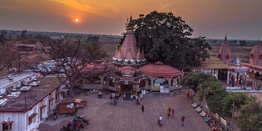 GazalRahul's tweet photo. Chandi Mandir , Village Birkoni is situated in Mahasamund District. 
The temple is known to be Shaktipeeth of Devi Chandi, it has been center of Faith for Locals for about a decade now.

@prahladspatel
@GoChhattisgarh 
@bhupeshbaghel 
@GazalRahul https://t.co/XCffGvByTd