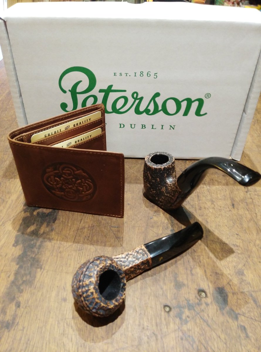 Beautiful rustic Peterson pipes available from Cahill's Tobacconist.
Complimented by Lee River handtooled leather
#peterson#leeriver