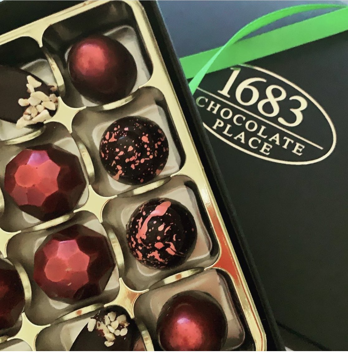 1683 Chocolate Place (@1683chocplace) on Twitter photo Due to the popularity of our vegan box we’re looking to expand the flavours. What would you like to see included?
#vegan #veganfood #chocolate #veganchocolate Due to the popularity of our vegan box we’re looking to expand the flavours. What would you like to see included?
#vegan #veganfood #chocolate #veganchocolate