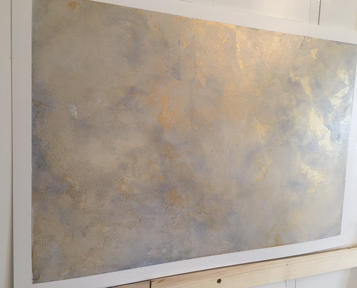 whitsonspaint's tweet photo. Last wkend Whitson’s ran an experimental class with decorator who booked before Covid. A chance to spot problems going forward. Polished plaster mainly &amp; he wanted help creating a special finish for a customer - this is what we created I call it Tiepolo Sky. https://t.co/IwgcATj7g6