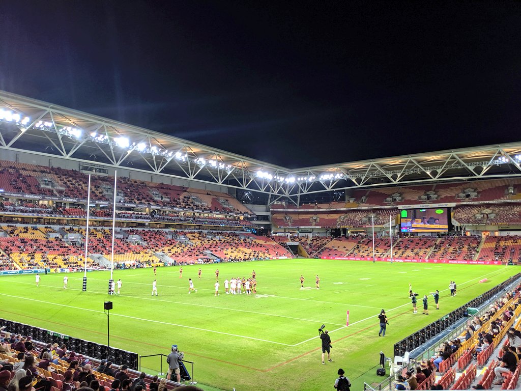 Broncos knock on and someone yells out 'Broncos can't even catch CORONAVIRUS!' lol love a bit of pandemic banter!  #NRL    @NRL  @brisbanebroncos  #NRLBroncosTitans