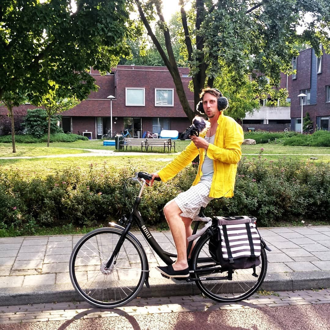 Weerthof's tweet photo. Een potkast presenteren op de fiets. Kan dat? TEST 1

Hoor het (wel/niet) in @kras_radio #12
🐨 Groetjes van de binaurale koala https://t.co/PsBYgKUHol