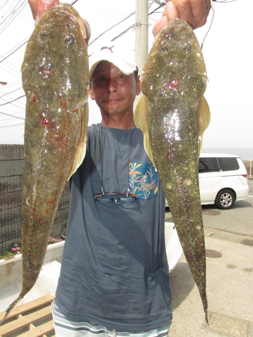 つりの浜浦 マゴチは風が変わってから雨崎前からボッケ沖へ流して釣りました １２時頃釣れたメゴチ をえさにしたけど バラシが多くて 孫バリつけたらいいと思いますよ とはしまだ様でマゴチ１匹 ５１cm ホウボウ１匹 Cm キス３匹 Cm の