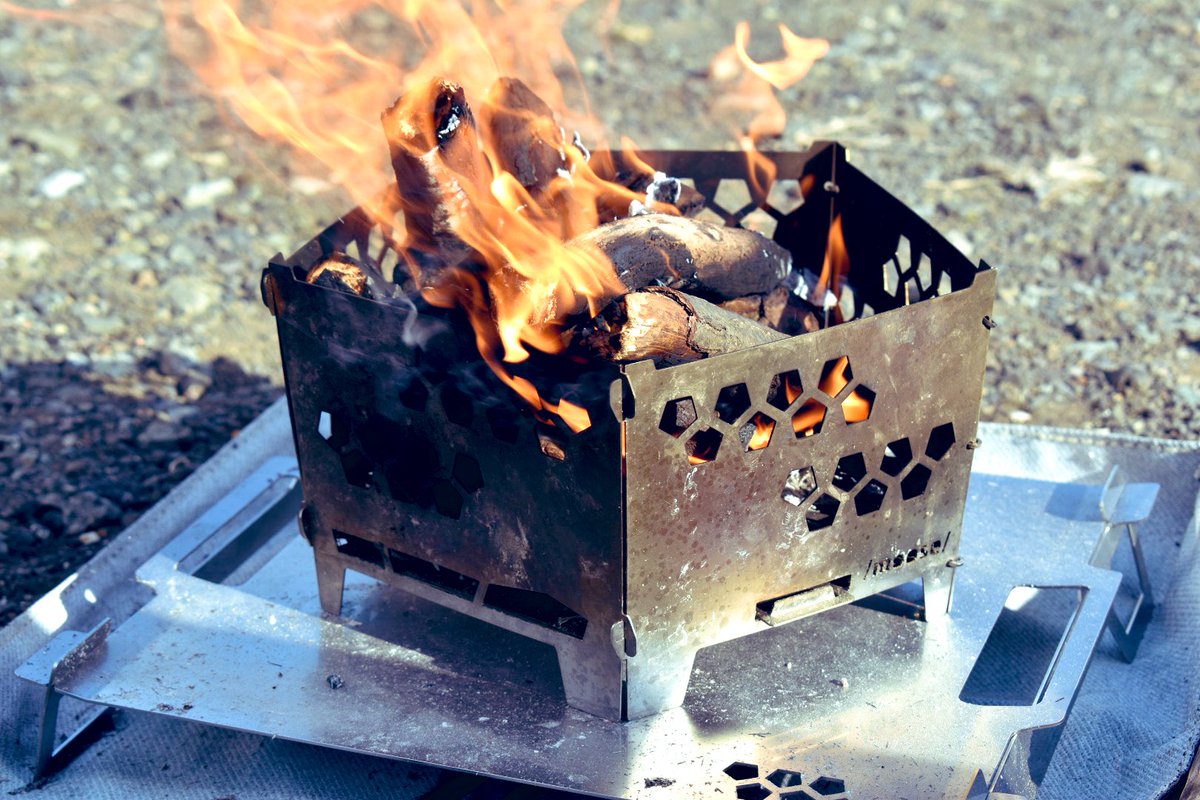 公式 Moose Room Works 戦闘飯盒2型 復刻プロジェクト Fire Stand 灯篭 も地味に売れていて有難い限り こちらも残り僅か 次回は生産は10月くらいですかね Moose 焚火台 灯篭