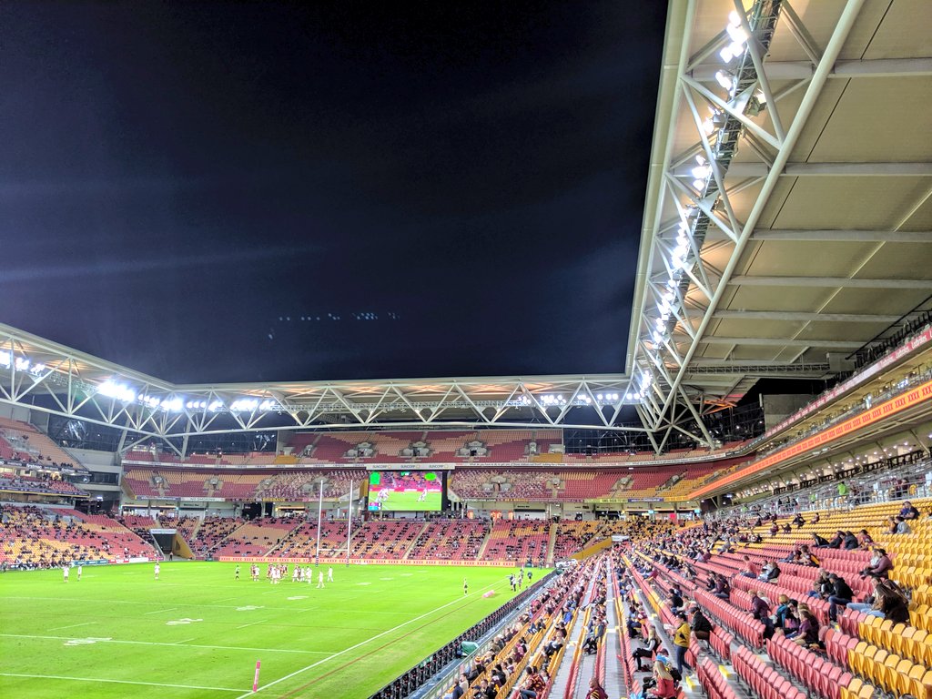 Few pics of the seating set up and social distancing here  @NRL  #NRLBroncosTitans  @brisbanebroncos  #NRL   – bei  Suncorp Stadium