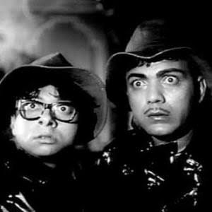 R. D. Burman and Mehmood in Bhoot Bungla (1965). 

Happy Birthday Pancham Da! 