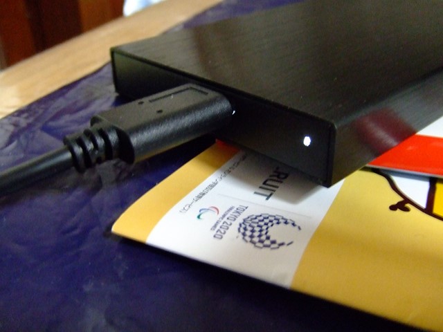  LaCie が新しい MacBook をサポートする初の USB-C 外付けハード ドライブを発表