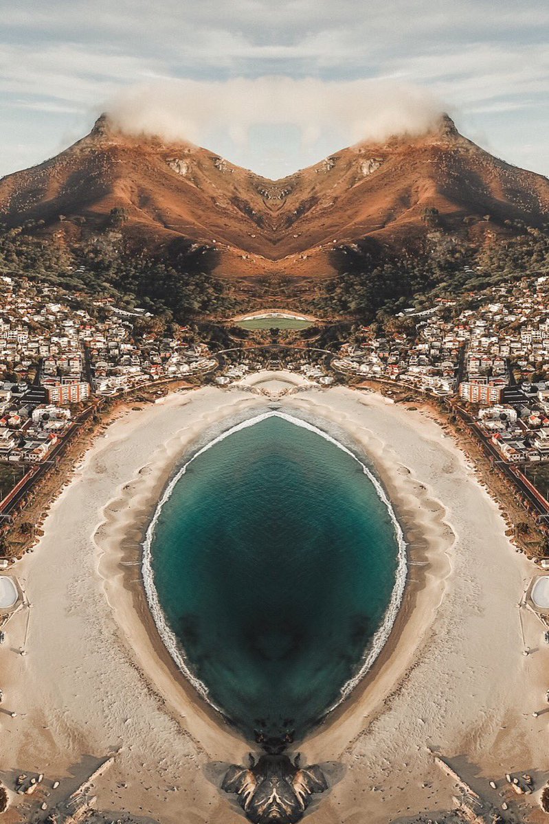 This is a wild wallpaper. Photo credit to @LifeOfMikeZA.