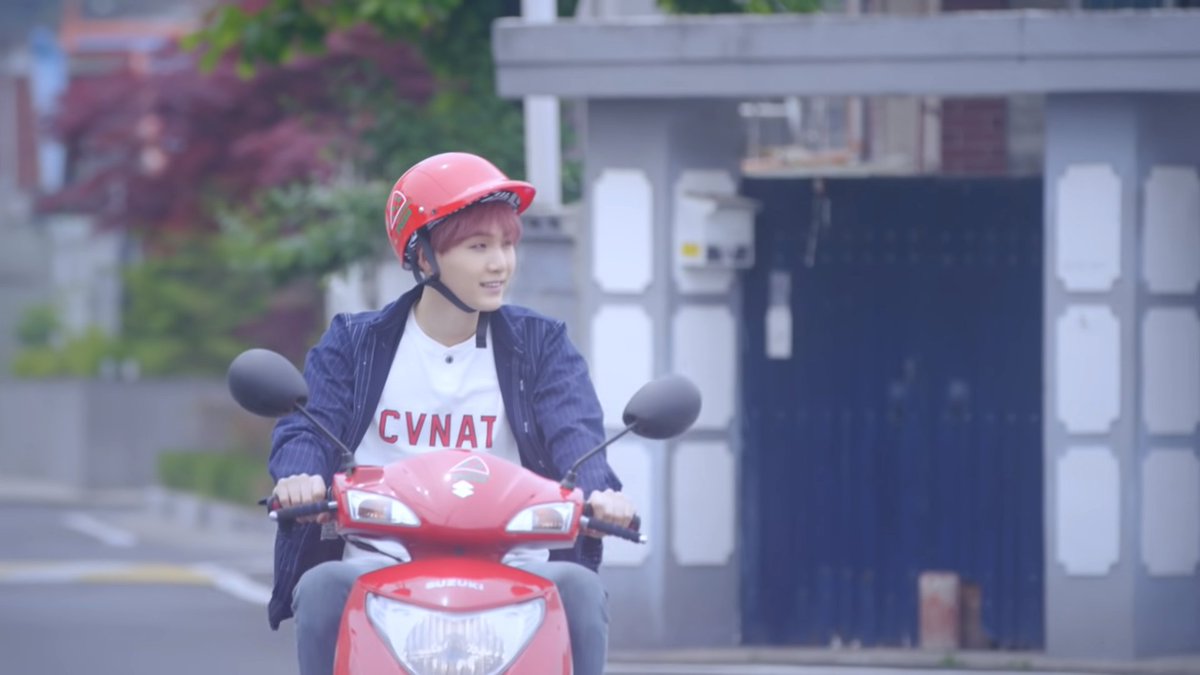 Just like my mind went straight to the "For You" motorbike when I saw Yoongi on that red vespa, but it's not the same brand. @BTS_twt