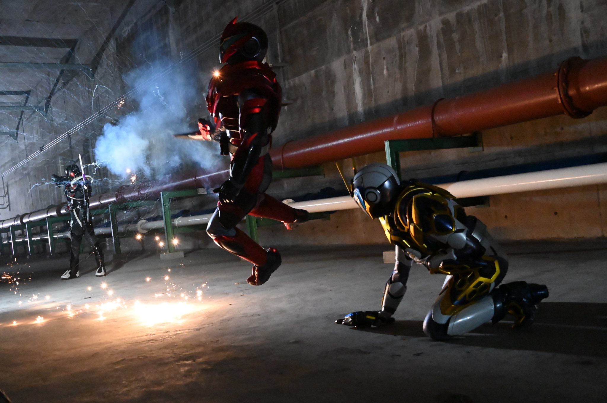仮面ライダーゼロワン 明日9時からゼロワン36話放送 ゼロワン最終章開幕 悪意のaiに立ち向かえ T Co J2350dages 仮面ライダーゼロワン ゼロワン T Co Fizmnrxech Twitter