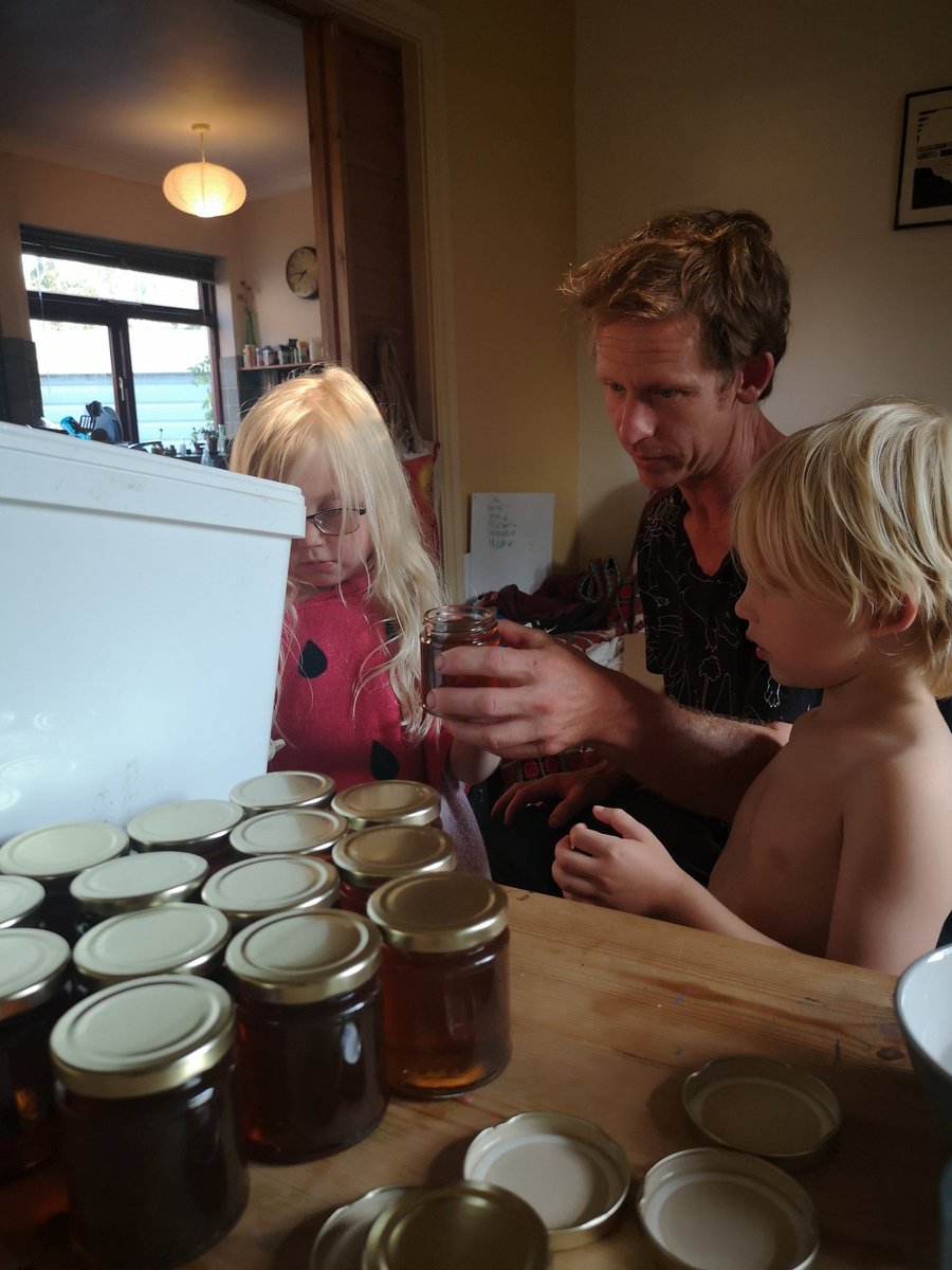 LittleEms2's tweet photo. We've extracted the first of this season's honey 🐝 https://t.co/YpvZWTS2qw
