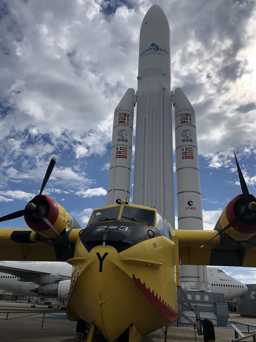 MuseeAirEspace's tweet photo. 🥳 C’est le week-end !
😎 Vous cherchez ➕ D’AIR ➕ D’ESPACE ?
🎈 #DestinationAirEspace pour nos #avgeeks #spacegeeks petits et grands. 
🤗 Nous vous accueillons de 10h à 18h. 
✈️ Pensez à réserver votre créneau de visite en amont👇
https://t.co/c3QfWAKeeK https://t.co/BL7y8Iujaw