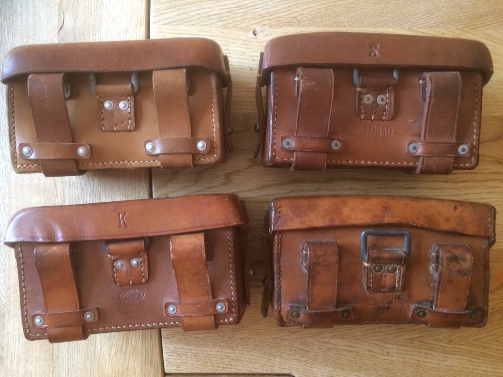 On the left is the ‘WW2’ pouch. Compare to genuine WW2 pouches on the right. All are dated. Not the conditions of the pouches in both pics. The pouch for sale is not dated....5)