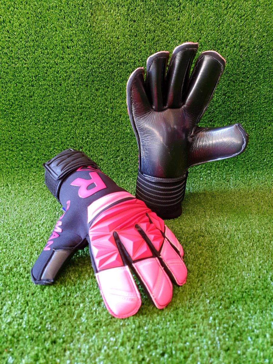 roman goalkeeper gloves