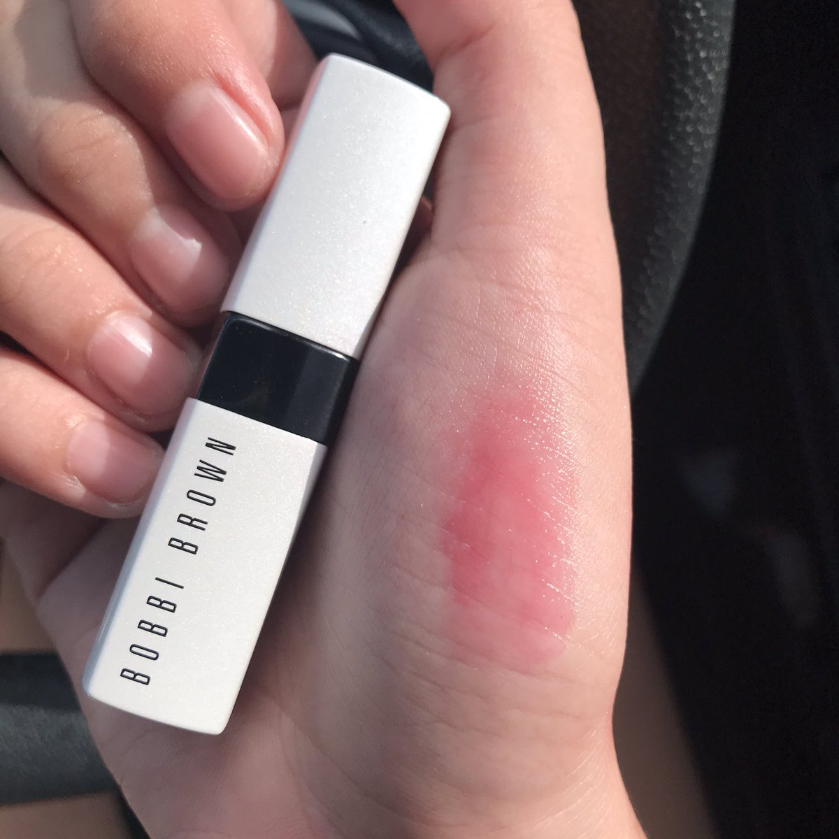KasinoYou's tweet photo. ยอมม สีสวยย ตกเป็นทาสการตลาดด แล้วคือ Bobbi Brown Pink Lipstick Case สวยมากก https://t.co/XZHElSV4TP