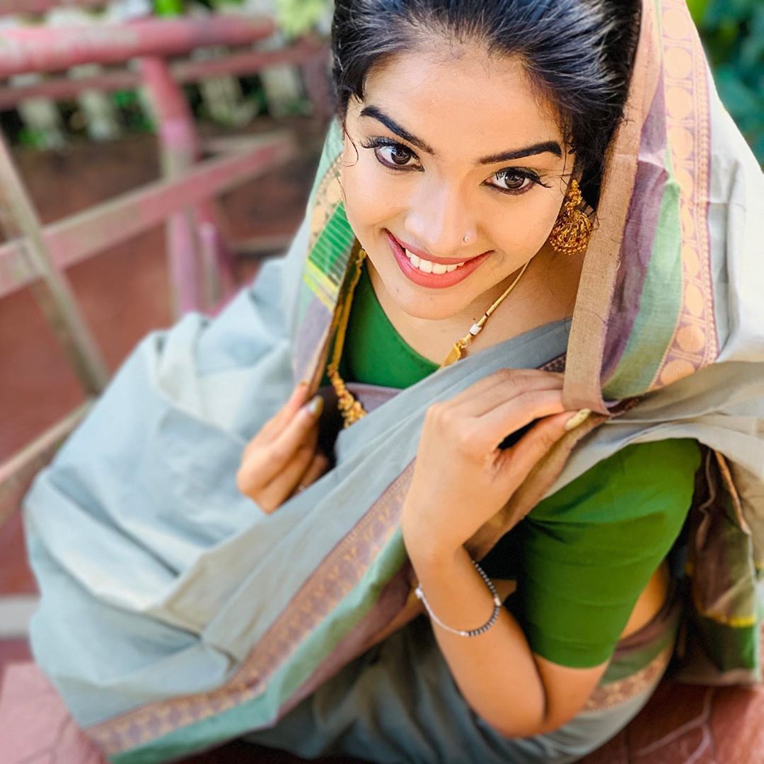 Trendly_In's tweet photo. Beautiful @monisha_offl 

#Monisha https://t.co/l81QPd3y6i