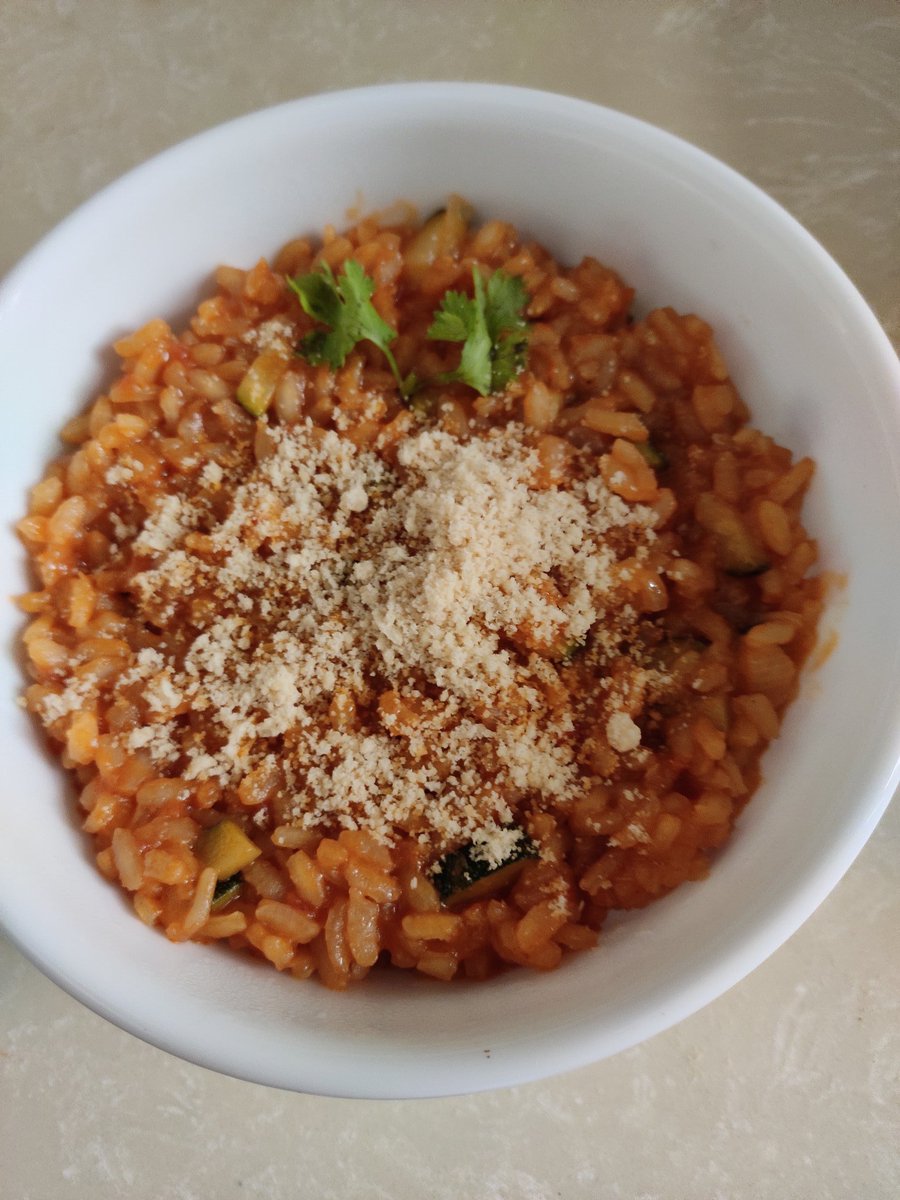 travellerPooja's tweet image. #Foodisfun #cookingexperiments .... Today it's #tomatorisotto with a dash of parmesan cheese
