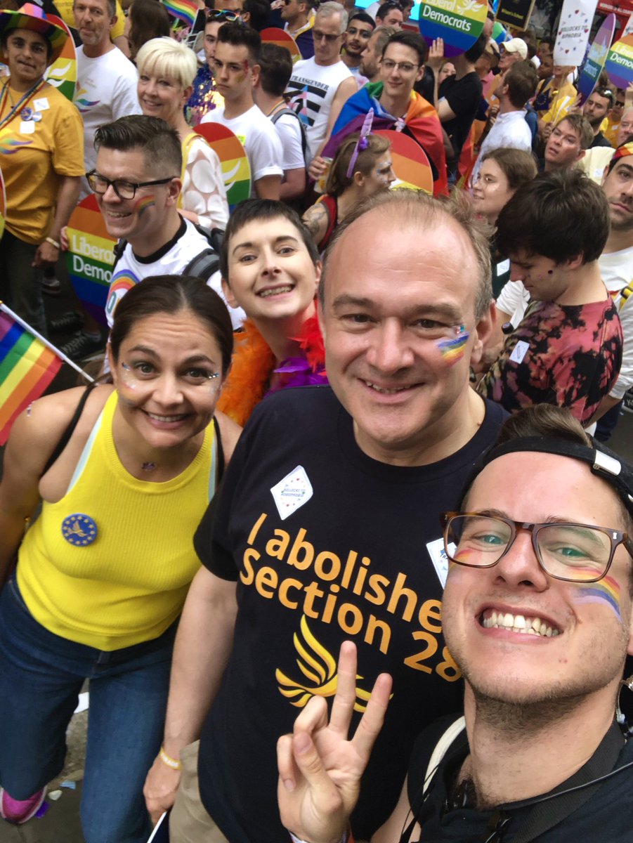 Throwback to this time last year, when I bumped into @EdwardJDavey, @SiobhanBenita, @CarolinePidgeon and @LondonLibDems at @PrideInLondon!

Can’t wait to paint our faces with rainbows and dance in the streets again! #YouMeUsWe #Pride